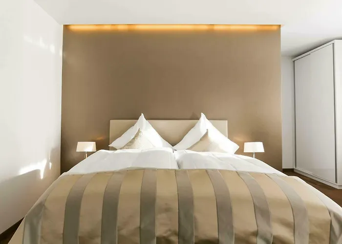 Hotel Uzwil فندق