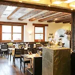ホテル Hotel Uzwil