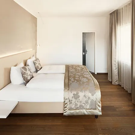 Szálloda Hotel Uzwil 4*