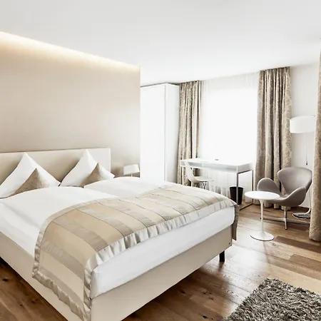 Hotel Uzwil Szálloda Uzwil